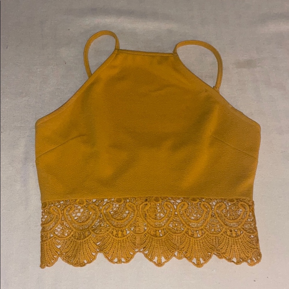 Crop top